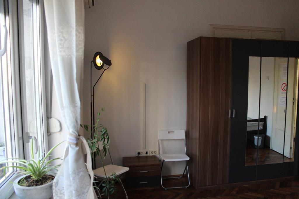 Balkanska Private Rooms & Apartment Белград Экстерьер фото