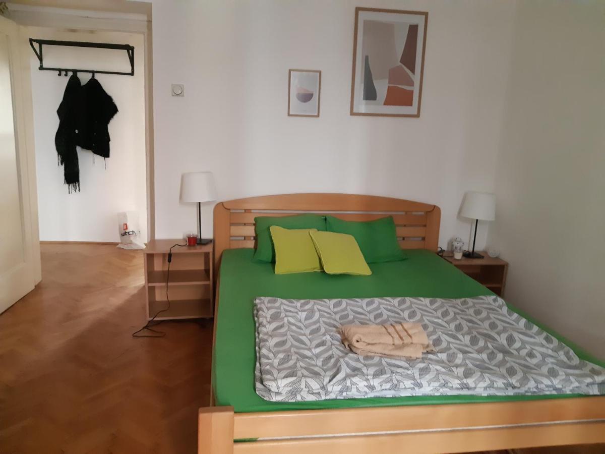 Balkanska Private Rooms & Apartment Белград Номер фото